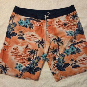 Boardshorts, Billabong Hawaiian theme print, size 34-35 mens, new w/out tags